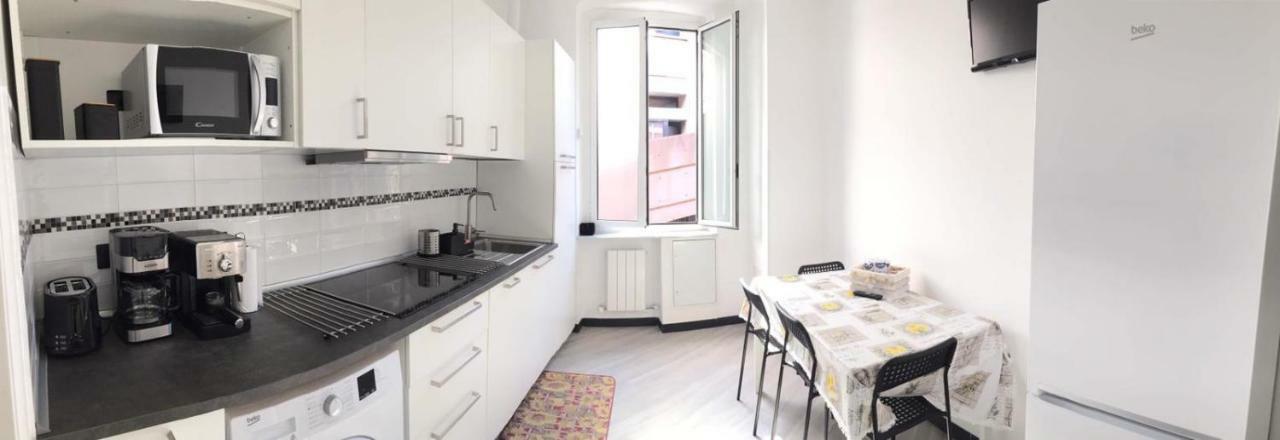 LisAuro Apartment Fieschi Genua Exterior foto
